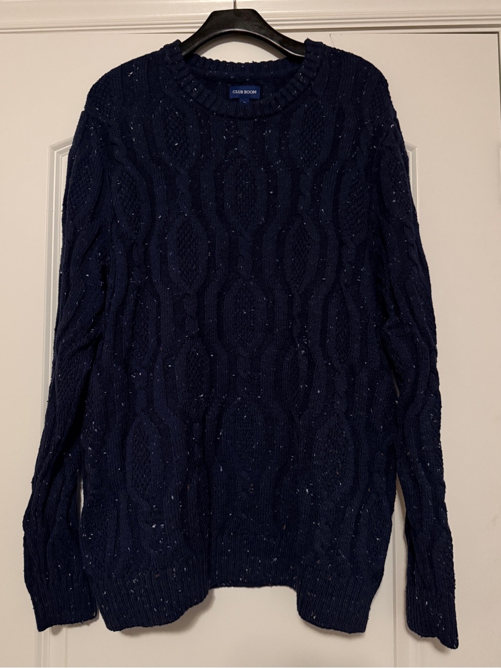 Club Room Men’s XL Navy Cable-Knit Crew Sweater with Fleck pattern. Gently used.